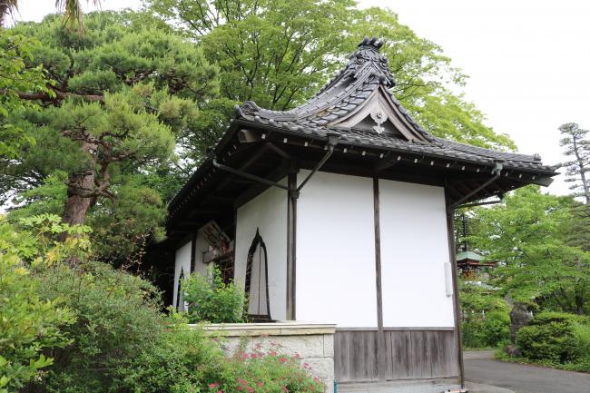 The Former Gate to Hobara Town’s Jinya Street ・保原町の陣屋通の旧長屋門