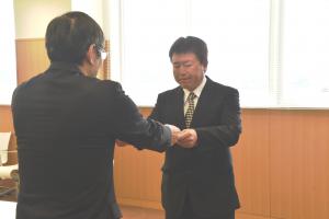 教育委員会委員辞令交付式1