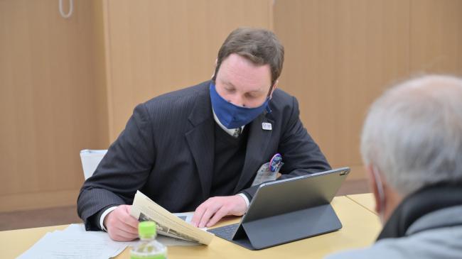 Scaling the Language Barrier ・ 言葉の壁をよじ登る