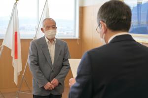 固定資産評価審査委員　辞令交付式１
