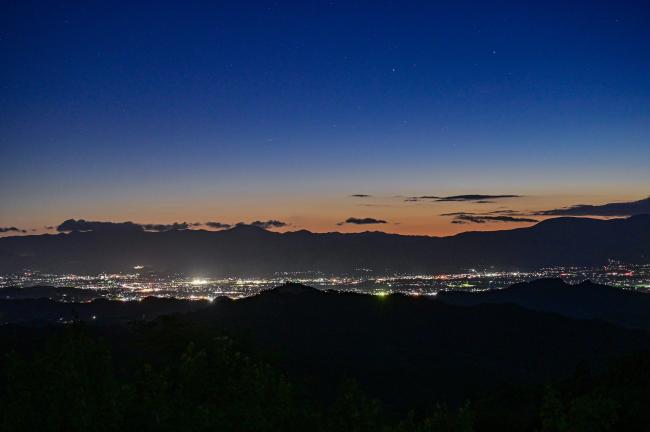 大霊山線の見晴台から見える夜景の絶景写真