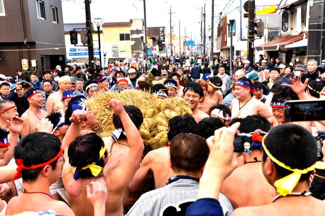 つつこ引き祭りの写真