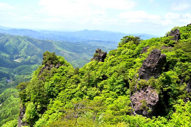 霊山の山の写真