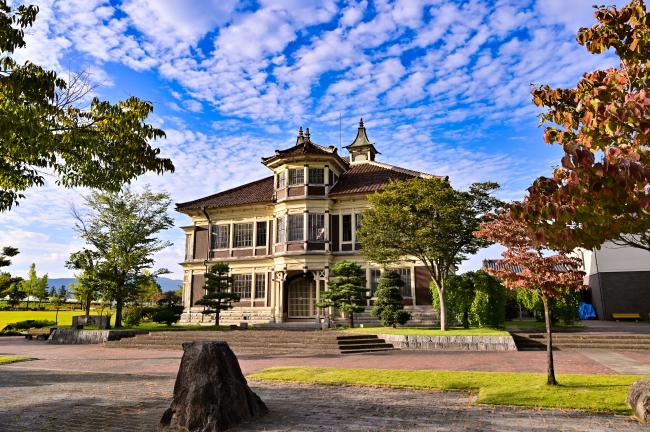 保原総合公園内にある旧亀岡家住宅の写真