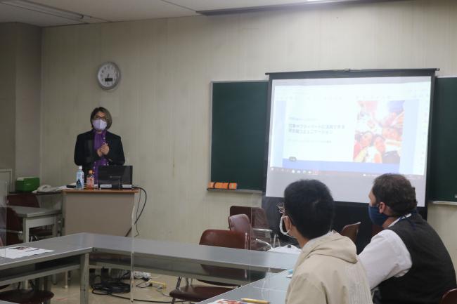 Job Training ・ 職業訓練
