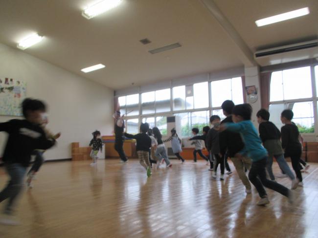 … Run … Run … Run … RUN! ・ …走って…走って…走って…ハシッテ!