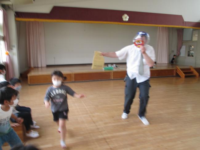Running from the Teacher ・ 先生から逃げる
