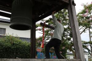 Children at Play ・ 児童遊戯中