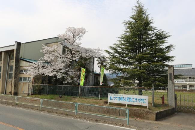 Where We Learn to Share ・ 分かち合いを習う所