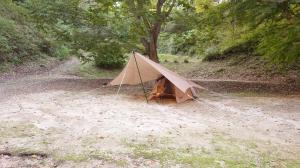 月見舘森林公園のテントサイトです。