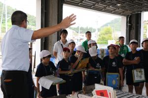 共選場見学の様子
