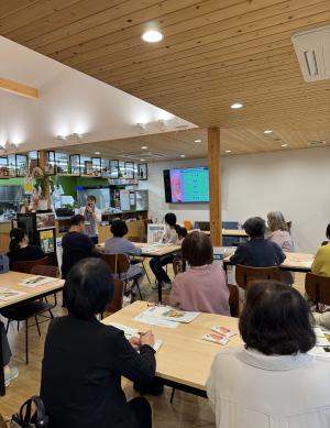 講師の遠藤さんがGAPの説明をしている写真