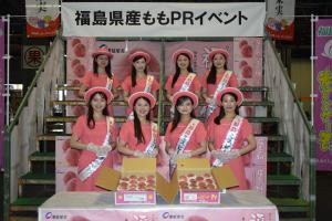 ミスピーチキャンペーンクルー写真