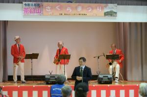 茶臼山さくらまつり