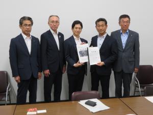 要望書手交の画像