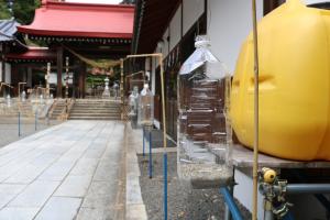 霊山神社のペットボトル