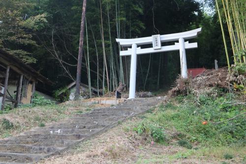 熊野神社の新しい鳥居