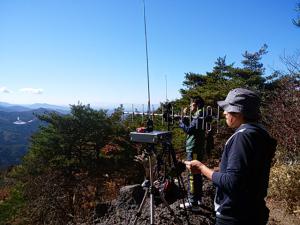  Radio amateurs active on Mt. Ryōzen ・霊山で活動するアマチュア無線愛好者