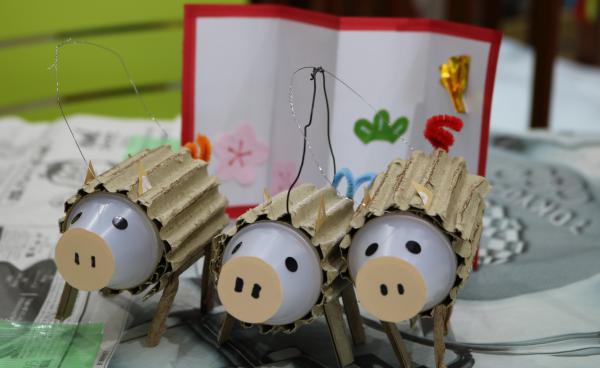 A Family of Handcrafted Wild Boar ・ 手作りの猪家族