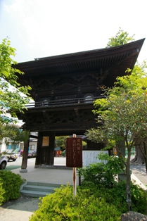 本覚寺楼門