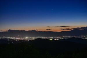 大霊山線の見晴台から見える夜景の絶景写真