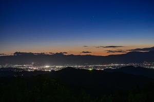 大霊山線の見晴台から見える夜景の絶景写真